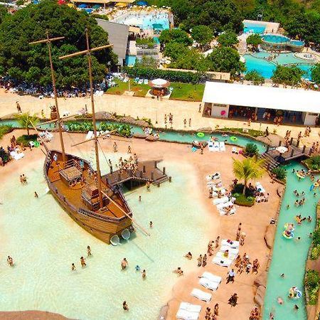Spazzio Diroma Com Acesso Ao Acqua Park - Temporada Cn Adriele Caldas Novas Ngoại thất bức ảnh